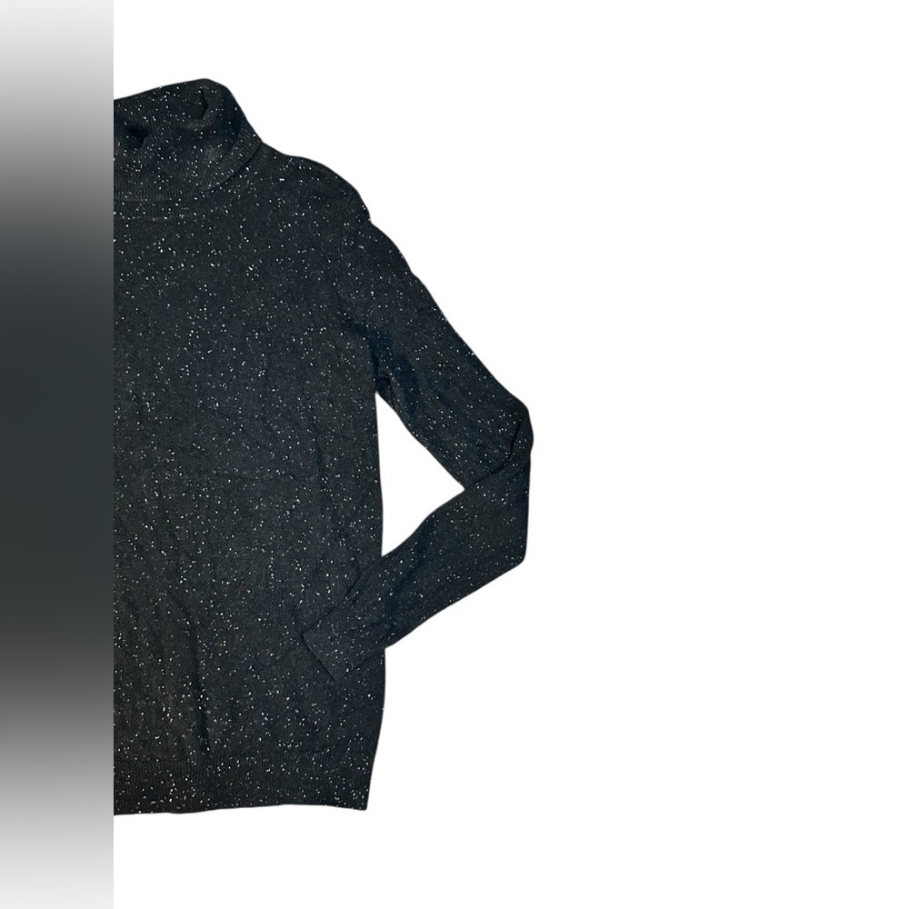 Bloomingdale’s Black Cashmere Turtleneck Sweater Large - Picture 3 of 5